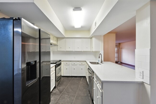 Building Photo - 3108 Vossdale Rd