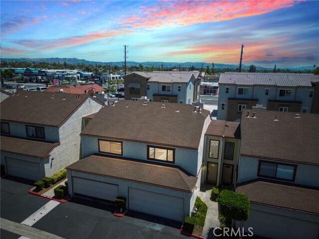Foto principal - 821 S Cerritos Ave