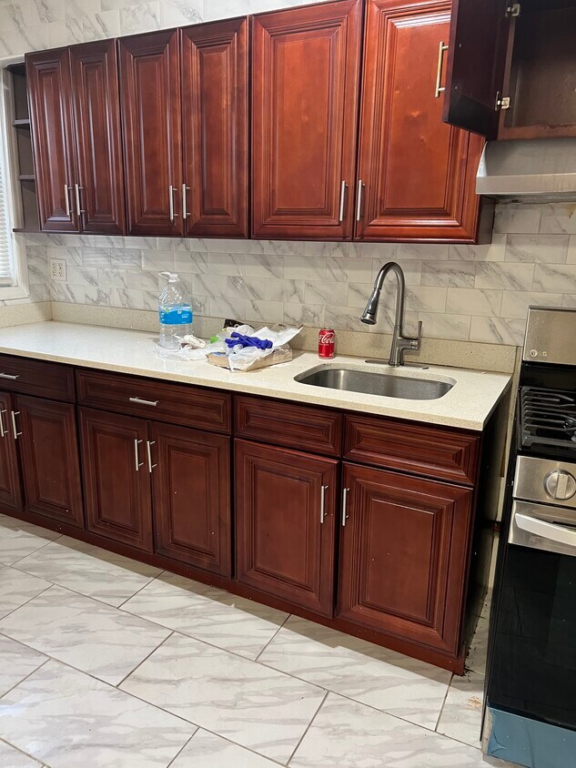 Foto principal - 8904 188th St