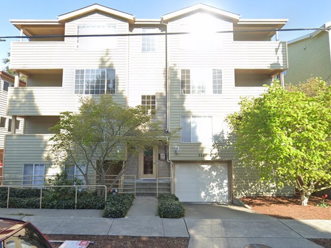 Foto del edificio - 8820 Nesbit Ave N