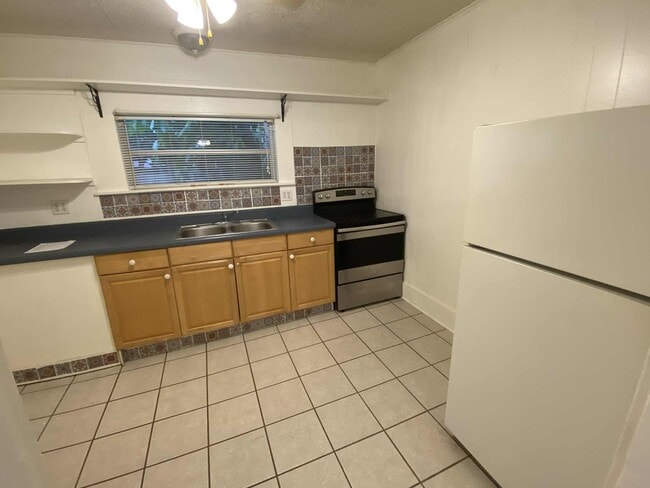 Building Photo - 2315 15TH AVE