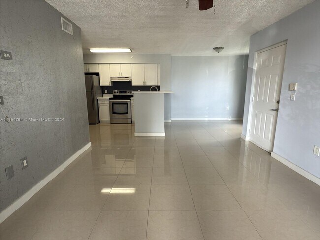 Foto del edificio - 12118 St.Andrews Pl