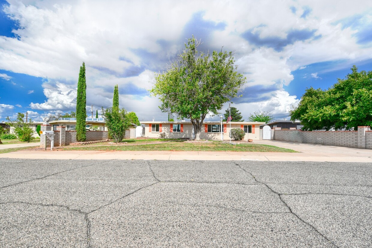 310 Elgin St, Huachuca City, AZ 85616 - House Rental in Huachuca City ...