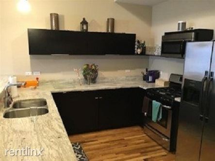 Foto principal - 2157 N Damen Ave.