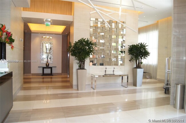 Foto del edificio - 999 SW 1st Ave