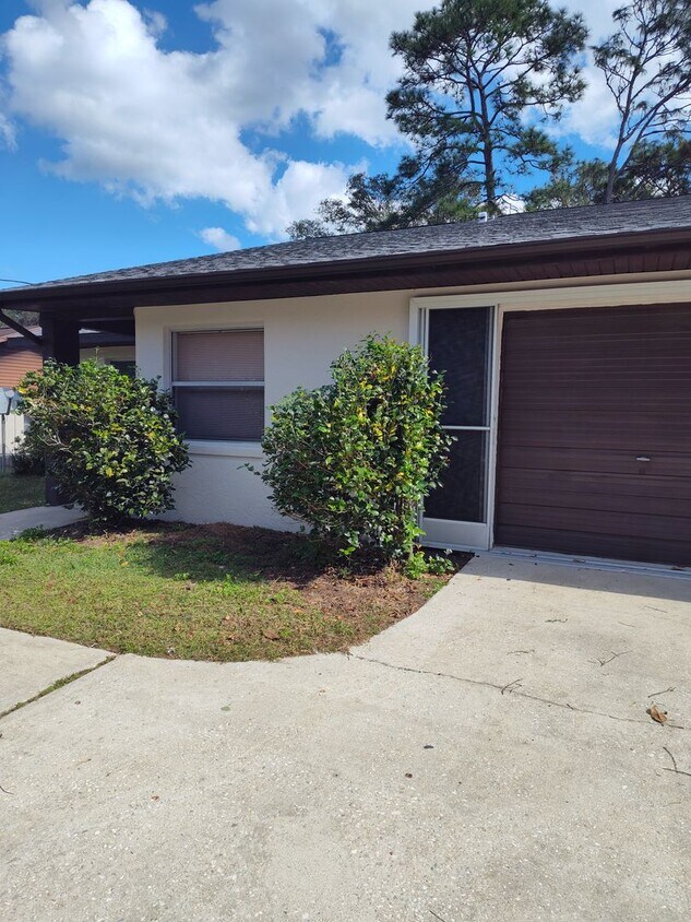 Primary Photo - 3 BEDROOM 2 BATH NEW LAMINATE FLOORS