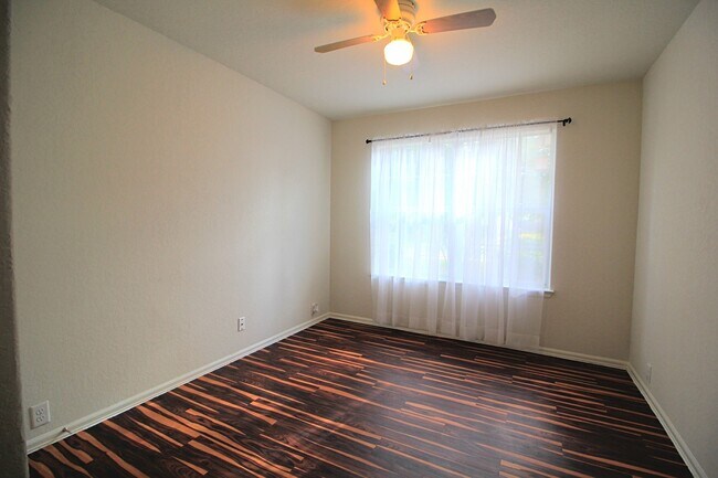 Building Photo - 3807 Fiesta Trail