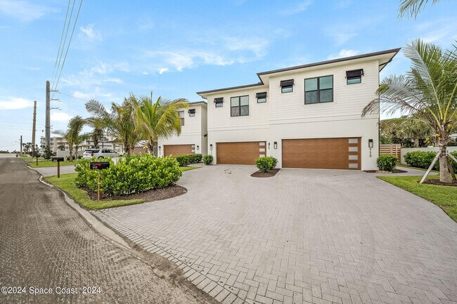 Building Photo - 111 Watson Dr