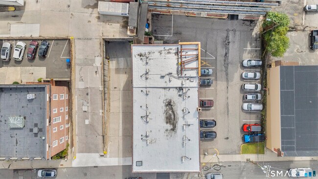 Building Photo - 61 Field St