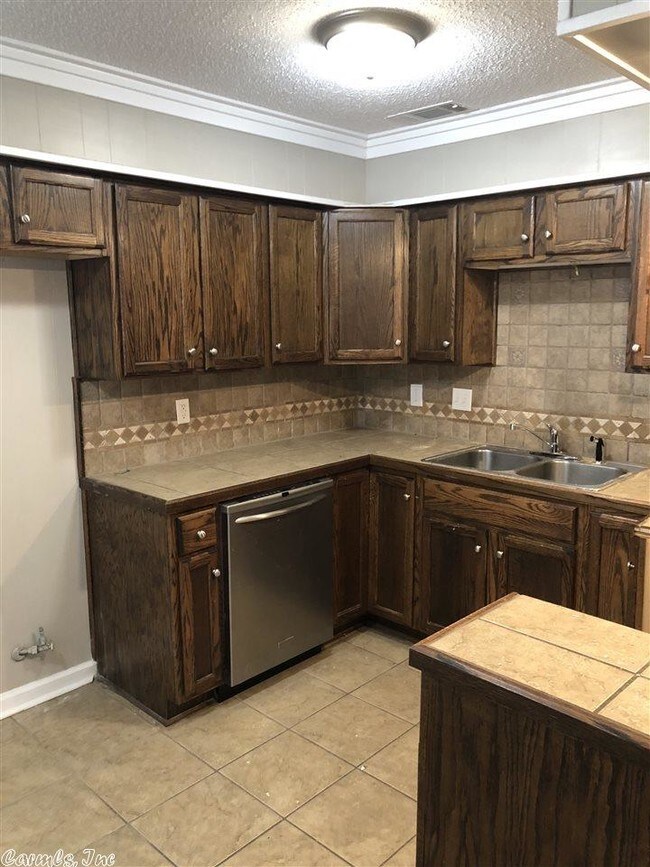 Foto del edificio - 2623 Jadestone Dr