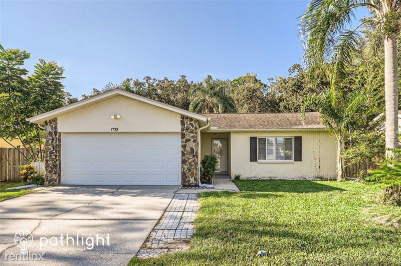 Primary Photo - 3 br, 2 bath House - 1733 Sutton Place UNIT
