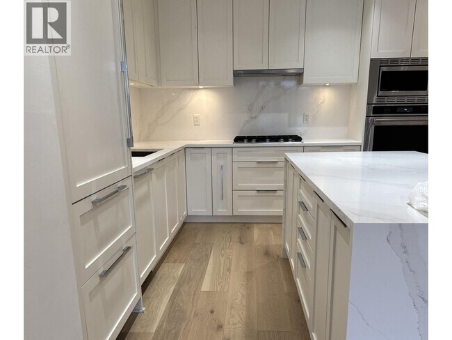 Photo du bâtiment - 3873 Cates Lndg Wy