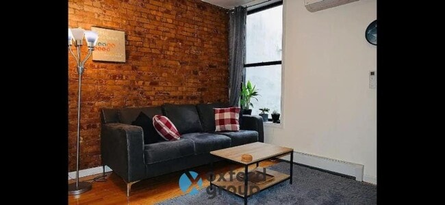 Building Photo - 2 bedroom in Brooklyn NY 11220