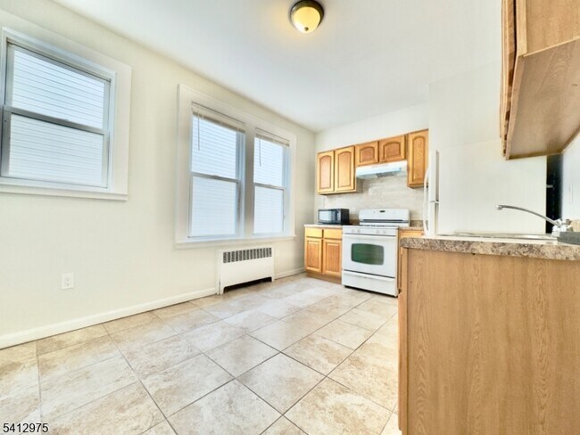 Foto del edificio - 476 Grove St