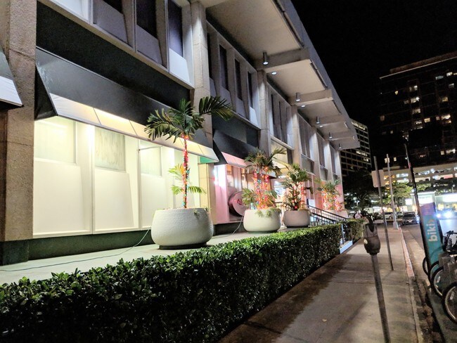 Foto del edificio - 747 Amana St