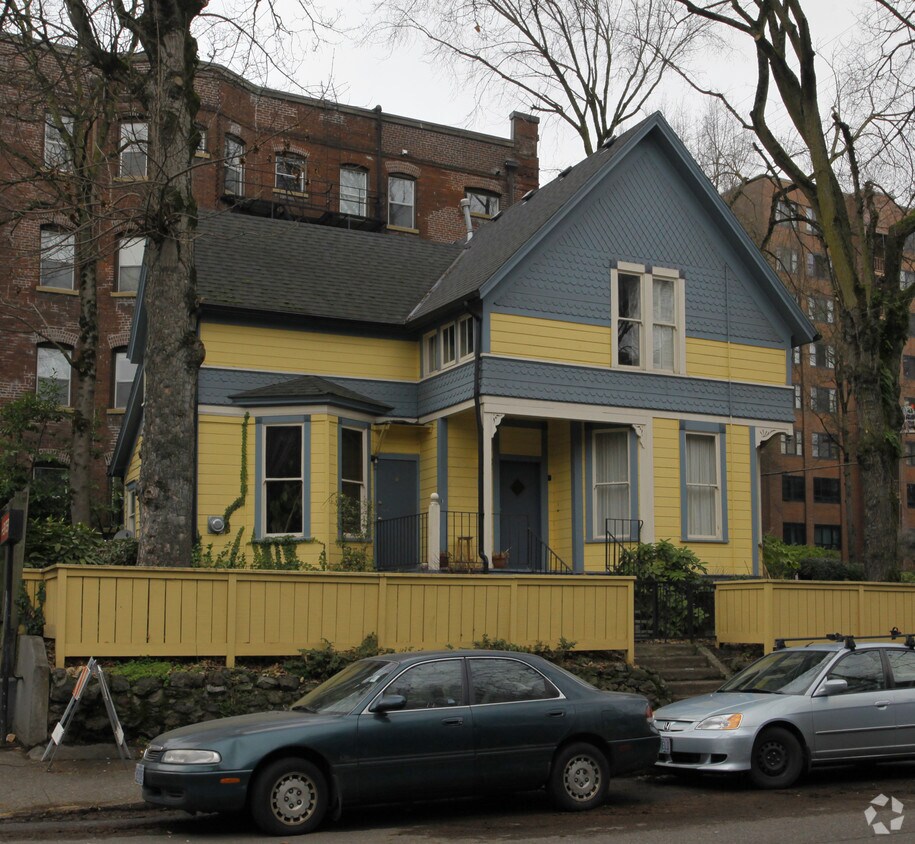Building Photo - 239 NW 20th Ave