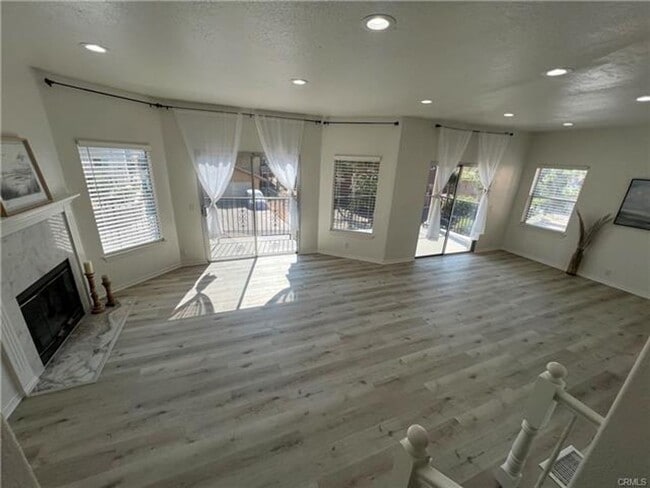 Building Photo - Welcome to this beautifully remodeled home