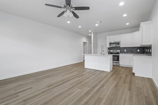 Foto del edificio - Beautiful 4-Bedroom Home for Rent in Denison!