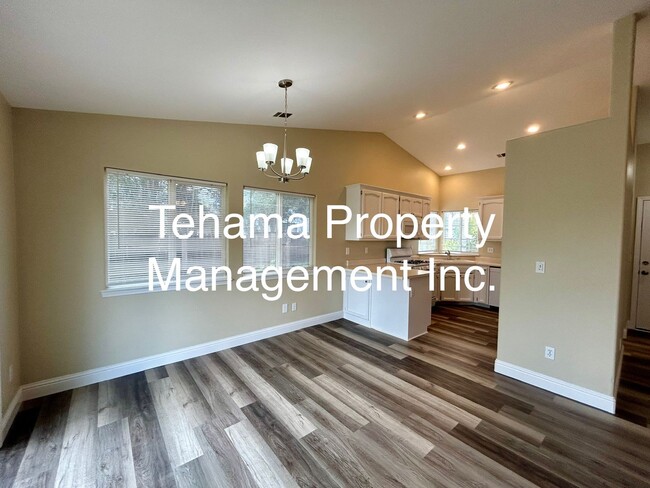 Foto del edificio - Updated 3 bedroom 2 bathroom in Cottonwood...