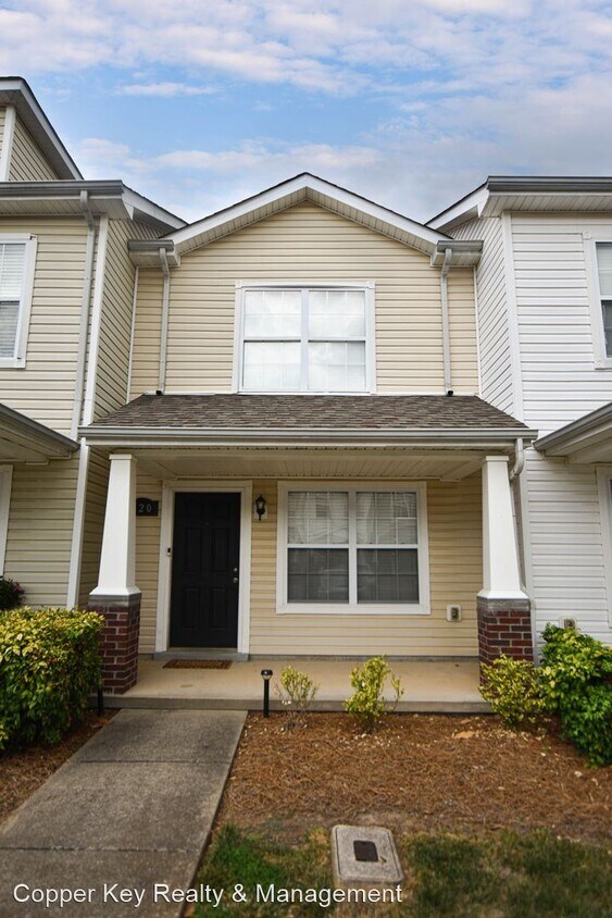Primary Photo - 2 br, 2.5 bath House - 120 Alexander Boule...