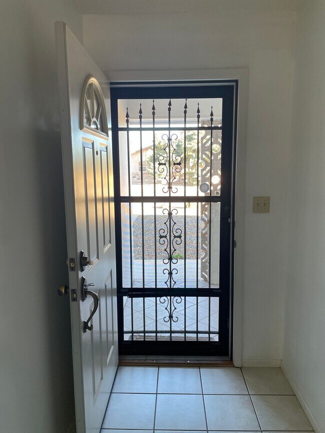 Foto del edificio - 4700 Citadel Dr