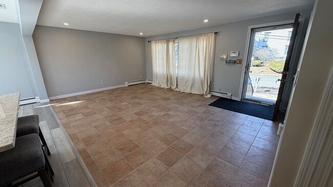 Building Photo - 23 Orchard Ave