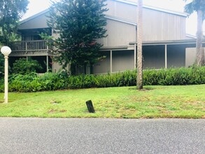 Building Photo - 2192 Woodbridge Rd
