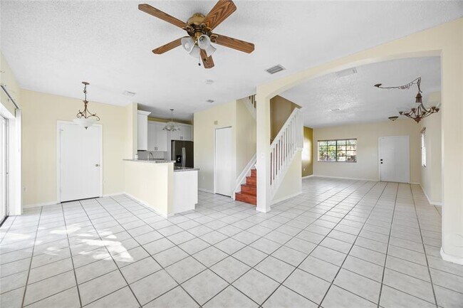 Foto del edificio - 1851 SW 101st Way