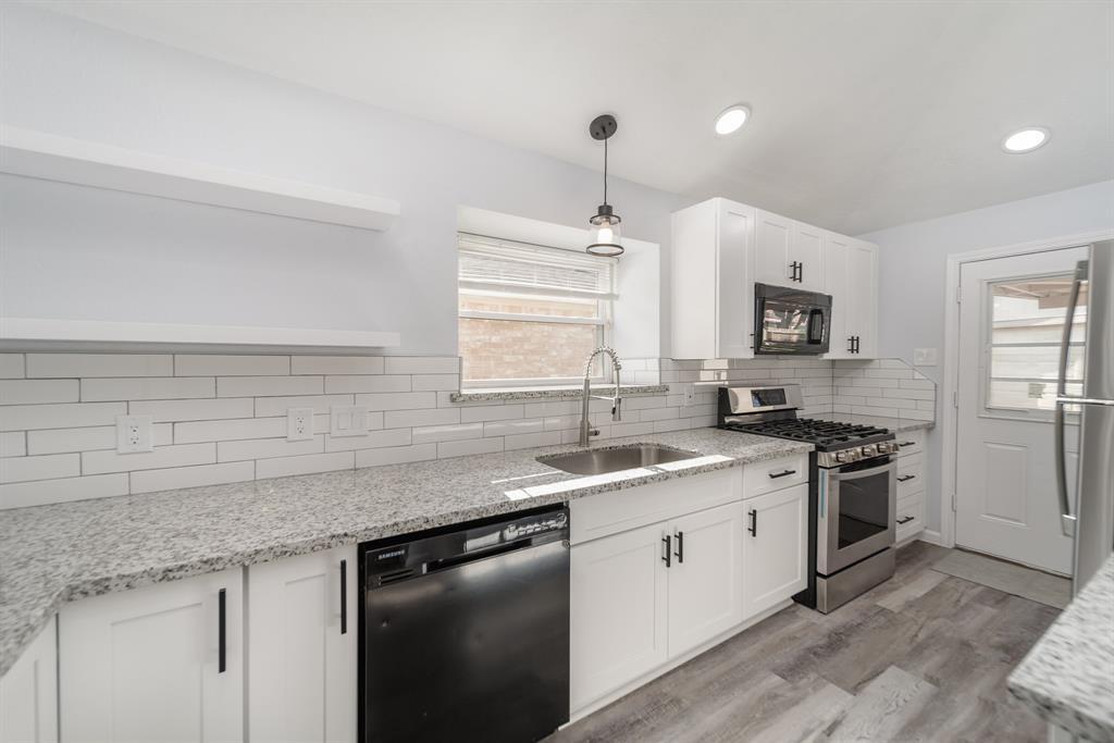 Foto principal - 17010 Kilwinning Dr