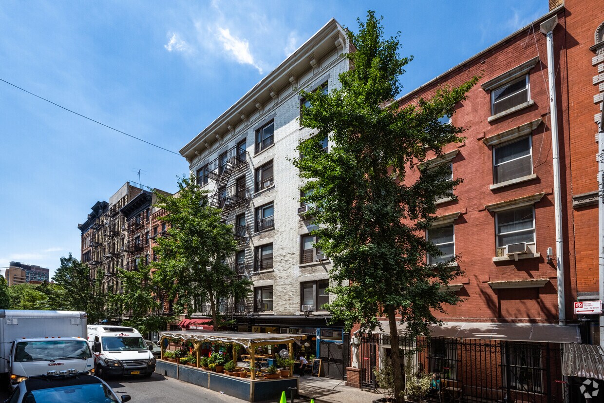 Esquina noreste - 150 Sullivan St