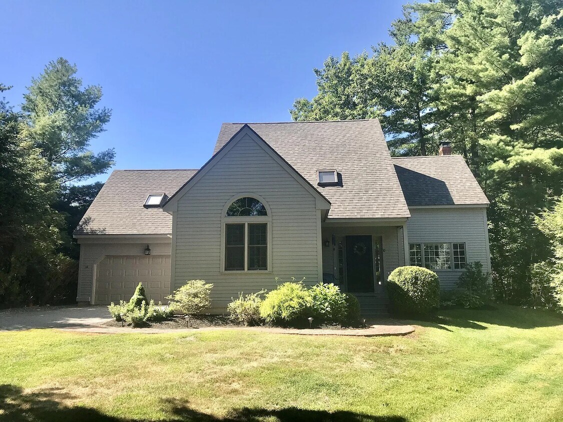 Foto principal - 10 Linden Ln