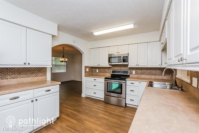 Building Photo - 4 br, 3 bath House - 31143 Shinnecock Hill...