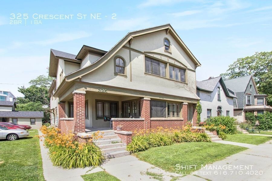 Foto principal - 325 Crescent St NE