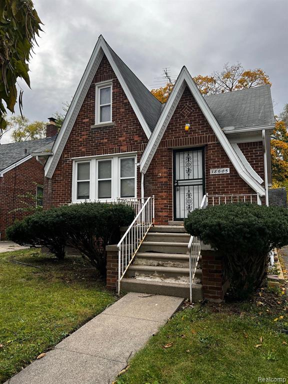 Building Photo - 18685 Strasburg St