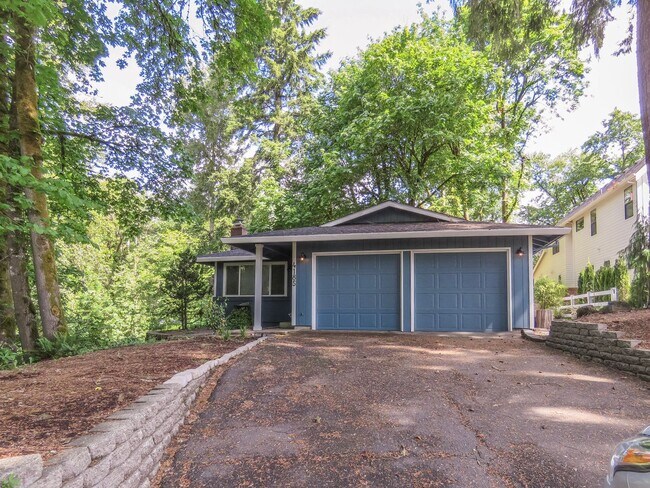 Foto del edificio - Gorgeous Ranch Style 3 Bedroom Home In Lake Oswego Available Now !!!