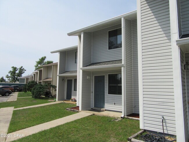 Foto del edificio - 824 West St