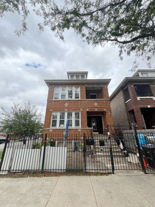 Building Photo - 2724 W Pope John Paul II Dr