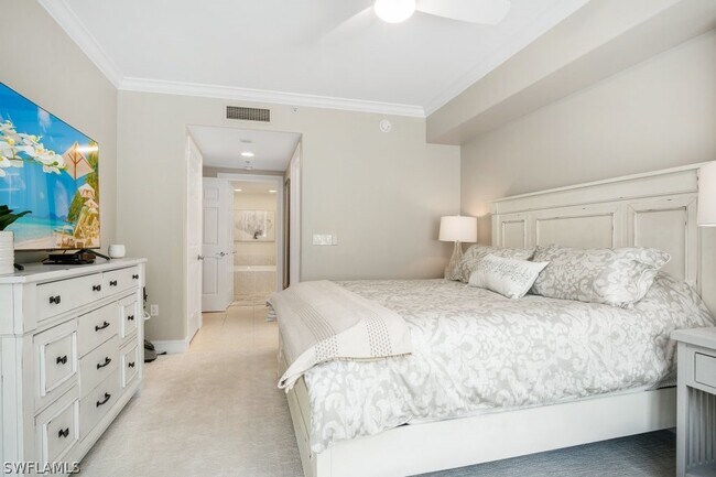 Foto del edificio - 2728 Tiburon Blvd E