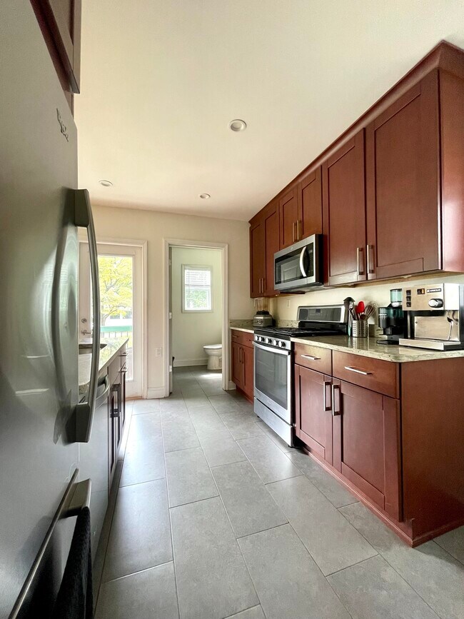 Foto del edificio - 420 Montgomery St