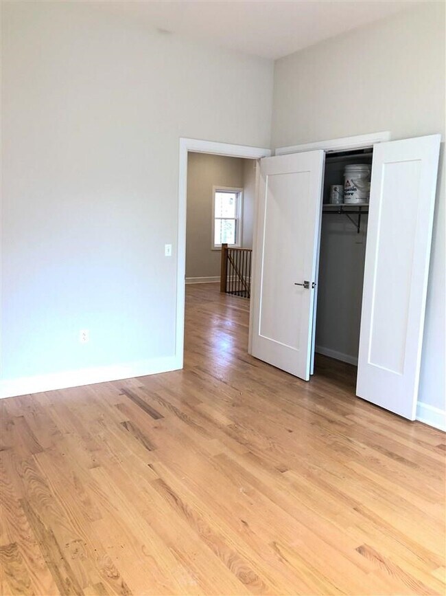 Building Photo - 126 42nd St