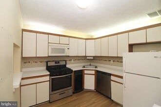 Building Photo - 7 Joyner Ct