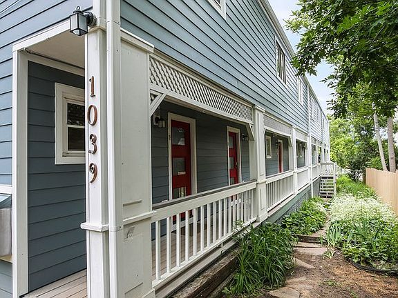 Foto principal - 1039 Maxwell Ave