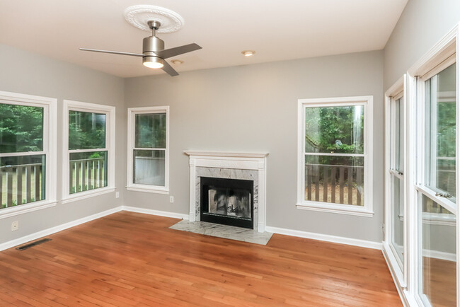 Building Photo - Brick Home in McDonough, GA