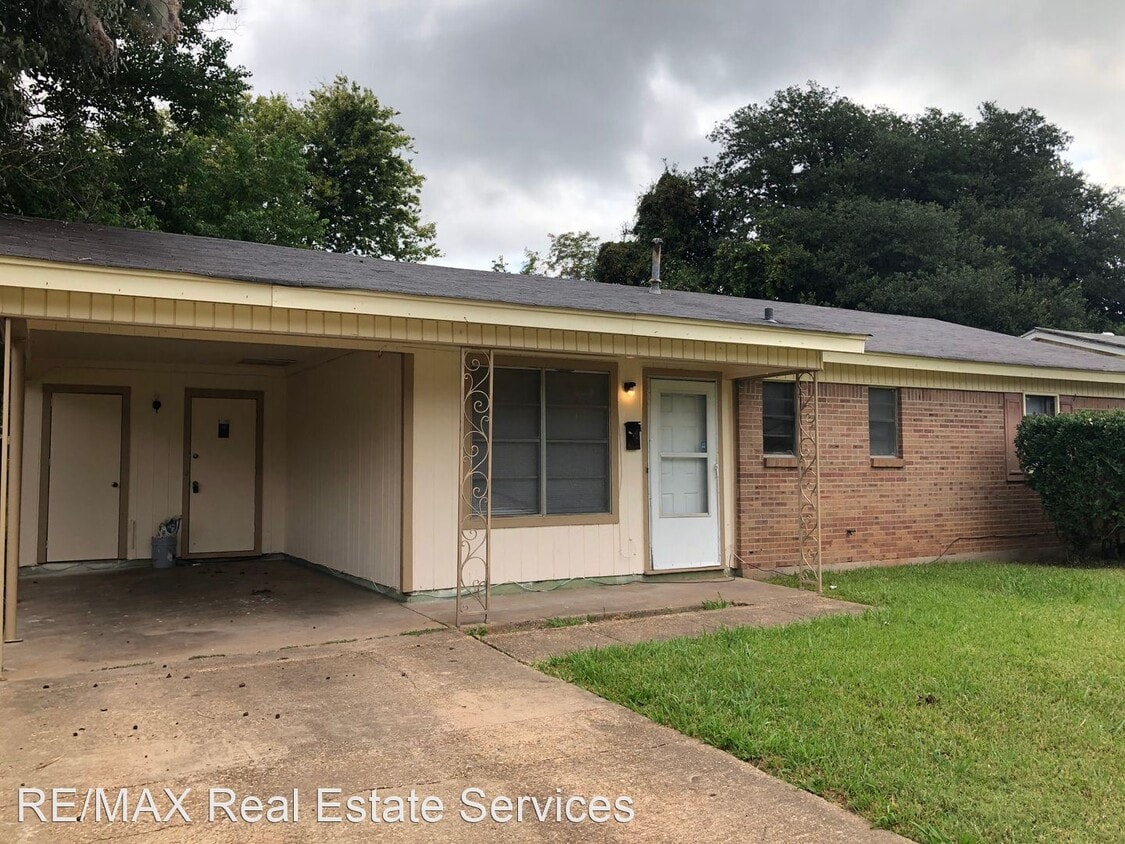 3 br, 1.5 bath House 1150 Crestmoor House Rental in Shreveport, LA