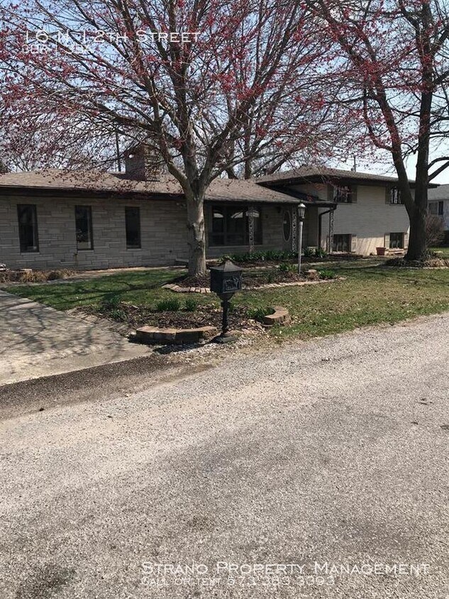 16 N 12th St, New Baden, IL 62265 House Rental in New Baden, IL