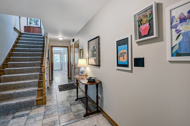 Foto del edificio - 5631 S Elm St