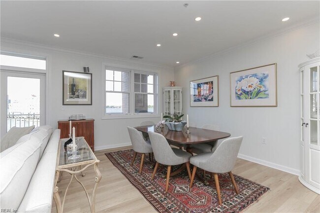 Foto del edificio - 305 Brooke Ave