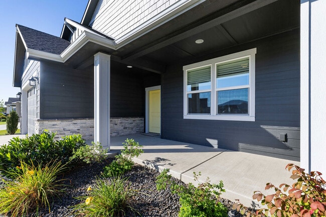 Building Photo - 6931 Dubuis Dr