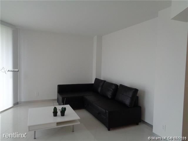 Foto del edificio - 3401 N Country Club Dr