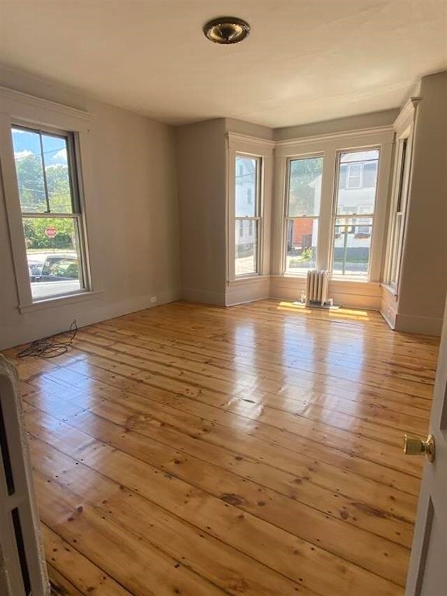 Building Photo - 76 Warren St